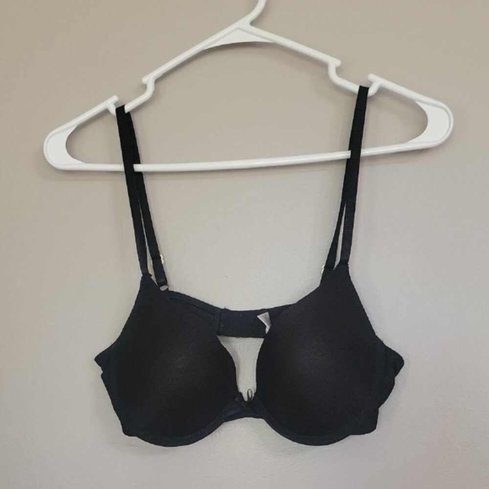 Black Heavy Padded Bra Flower Motif Size 36C